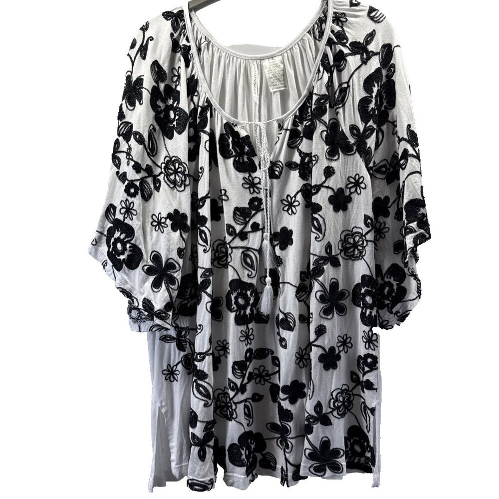 Forgotten Grace Women's Top  1X‎ Black White Embroidered Bell Sleeves Bohemian